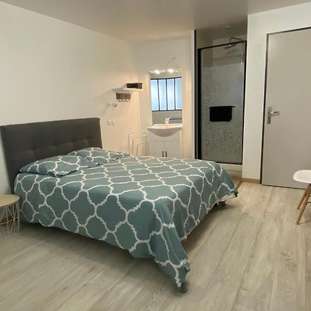 Joli T2 Dans Une Maison De Village Chateauroux-les-Alpes Exterior photo
